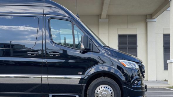 dayton 12 passenger sprinter van