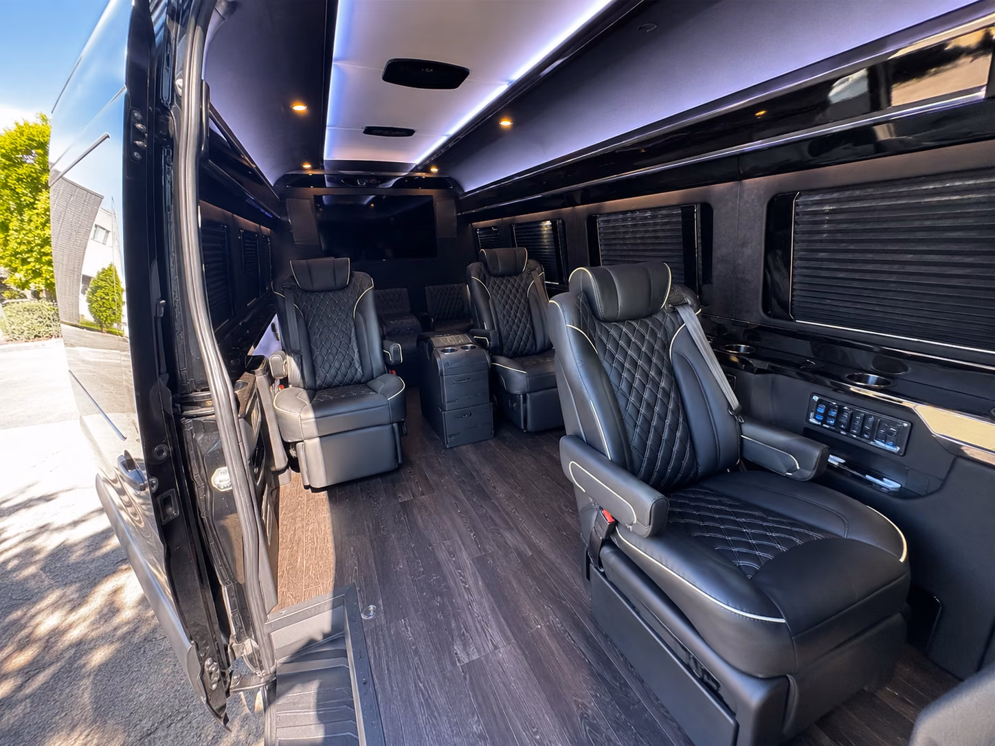 dayton 15 passenger sprinter van inside